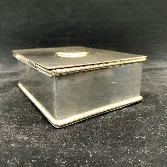 English Cheltenham Silverplate Hinged Trinket Box Silver on Copper 3 Small Trays - Picture 8 of 16